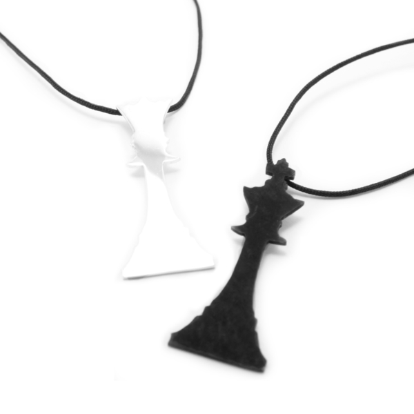 ¨Chess mates" - Χειροποίητο μενταγιόν επάργυρα και με οξείδωση με πιόνια