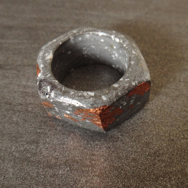 Δαχτυλίδι τσιμέντου "Φοίνιξ" - handmade, χαλκός, τσιμέντο, δαχτυλίδι, γεωμετρικά σχέδια, χειροποίητα, rock, σταθερά, μεγάλα - 4
