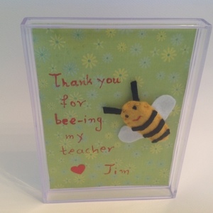 Καδράκι plexiglass "thank u for bee-ing my teacher" - πίνακες & κάδρα, τσόχα, σχολικό, 3d, plexi glass, για παιδιά - 3