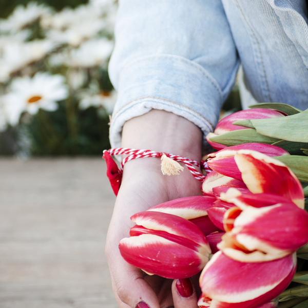 Red Daisy March - φιόγκος, ιδιαίτερο, γυναικεία, swarovski, swarovski, με φούντες, μάρτης, χειροποίητα, romantic, λουλούδι, μαρτάκια, καρτελάκια - 4