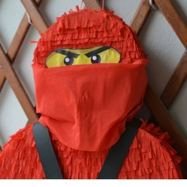 Μεγάλη Πινιάτα Νίντζα (ninja)