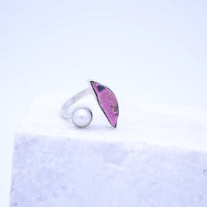 ''Δολομίτης-μαργαριτάρι'' δαχτυλίδι από ασήμι 925 - statement, ημιπολύτιμες πέτρες, μαργαριτάρι, ασήμι 925, μικρά, boho, ethnic, αυξομειούμενα