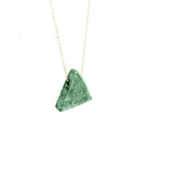 Κρεμαστό τρίγωνο πράσινο από μάρμαρο Τήνου και χρυσή αλυσίδα! - επιχρυσωμένα, γεωμετρικά σχέδια, κοντά, gift idea