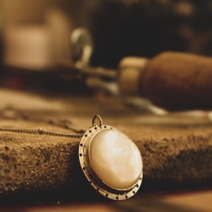 Κρεμαστό ( circle pendant, white shell gemstone) - ασήμι, charms, ασήμι 925, επάργυρα, μακριά - 4