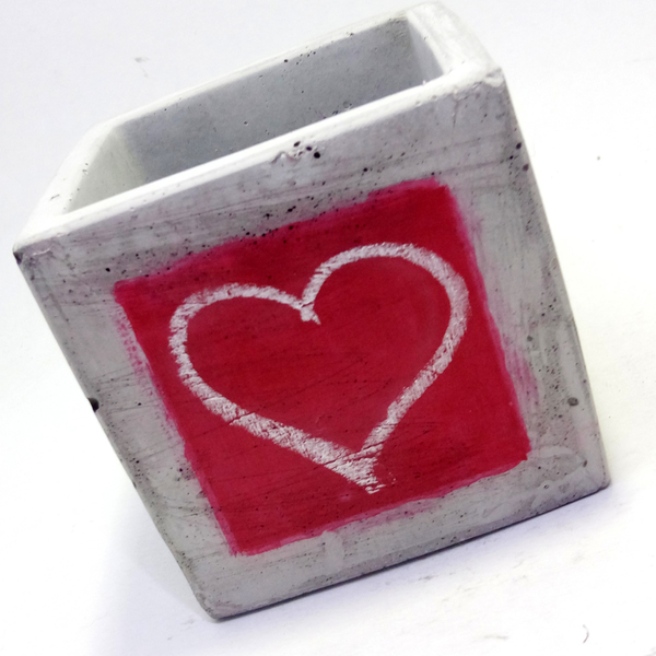 Γλαστράκι - κασπώ // LOVE chalk - cube I - κασπώ, τσιμέντο, σκυρόδεμα, δώρα αγίου βαλεντίνου, καρδιά, διακοσμητικά - 2