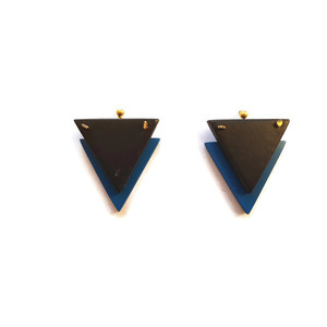 Χειροποίητα ξύλινα σκουλαρίκια τρίγωνα "Equal triangle earrings" - ξύλο, επιχρύσωση 14κ, Black Friday