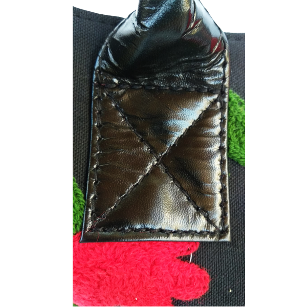 Τσάντα ώμου κεντημένη μαύρη με κόκκινα λουλούδια - βαμβάκι, κεντητά, ώμου, φλοράλ - 5