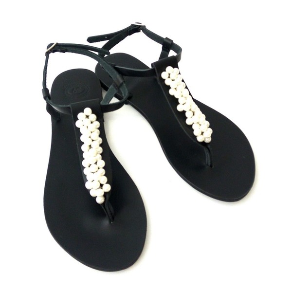 Μαύρα σανδάλια με πέρλες - δέρμα, πέρλες, φλατ, ankle strap - 4