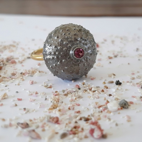 Axinos Ring-Δαχτυλίδι Αχινός Από Επιχρυσωμένο Ασήμι και Ροδονίτη - ασήμι, ημιπολύτιμες πέτρες, κοχύλι, χειροποίητα, αχινός - 2