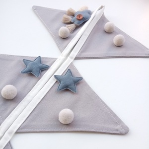 Γκρί Υφασμάτινα Σημαιάκια με Συννεφάκια , Αστέρια και Μπεζ Πον Πον - αγόρι, αστέρι, γιρλάντες, συννεφάκι - 4