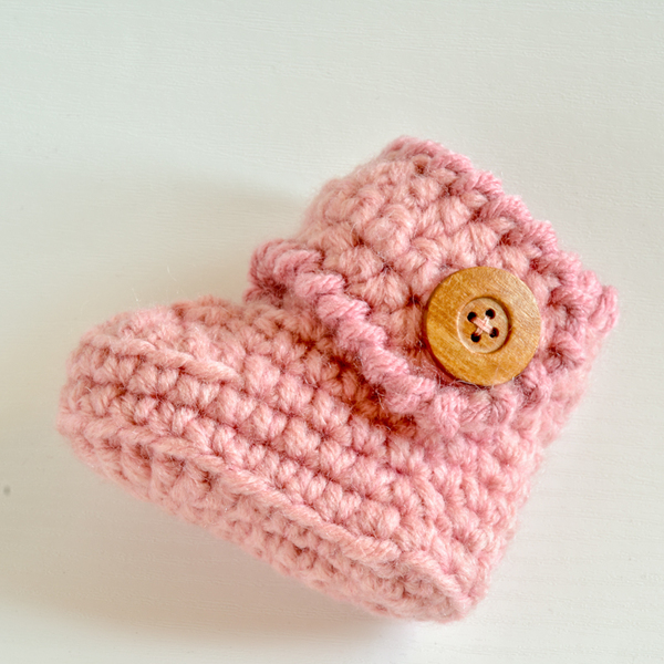Ροζ πλεκτά μποτάκια για μωρά 0-6 μηνών - δώρο, χειροποίητα, αγκαλιάς - 4