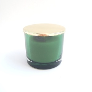 Αρωματικό Διακοσμητικό Κερί σε Πράσινο Γυάλινο Δοχείο με Χρυσό Καπάκι - γυαλί, χρυσό, φτερό, αρωματικά κεριά - 3