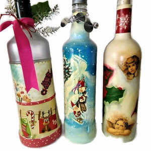Διακοσμητικα χριστουγεννιατικα μπουκαλια χειροποιητα με τεχνική decoupage - γυαλί, χειροποίητα, διακοσμητικά, χριστουγεννιάτικα δώρα, πρωτότυπα δώρα - 2