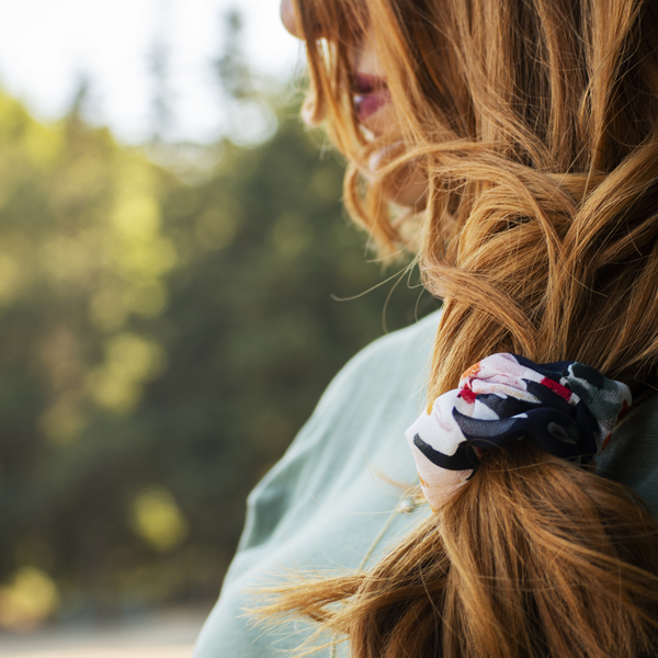 Scrunchy Blue Floral - λαστιχάκια μαλλιών, φλοράλ - 2