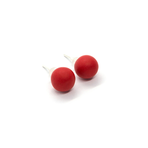 "Dots & Colors" - Κόκκινα καρφωτά σκουλαρίκια από πολυμερή πηλό - ασήμι 925, πηλός, minimal, καρφωτά, αγ. βαλεντίνου