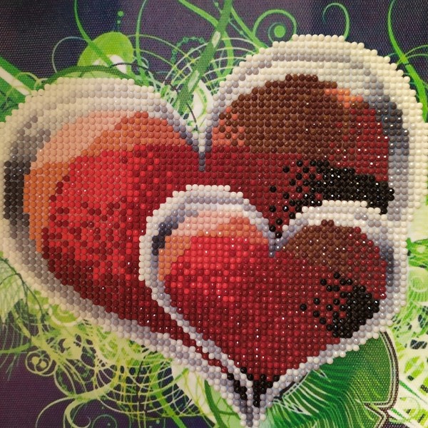 Πίνακας ψηφιδωτό καρδούλες μερικώς διακοσμημένο με στρασάκια - πίνακες & κάδρα, καρδιά, romantic, αγ. βαλεντίνου - 4