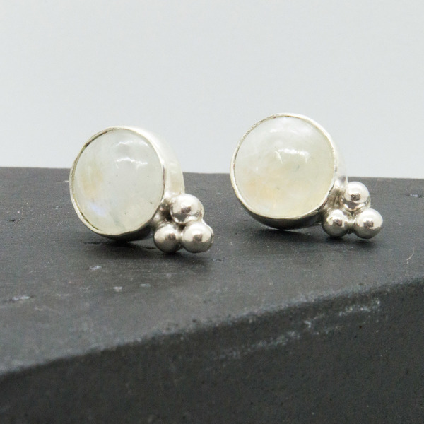 Καρφωτά ασημένια σκουλαρίκια με Φεγγαρόπετρα(Moonstone) - ασήμι, φεγγαρόπετρα, χειροποίητα, πέτρες, καρφωτά, μικρά - 3