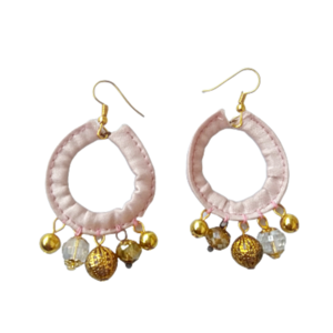σκουλαρίκια κρίκοι ρόζ nude με χρυσά στοιχεία και χάντρες κρύσταλλα swarovski - γυαλί, κρίκοι, faux bijoux