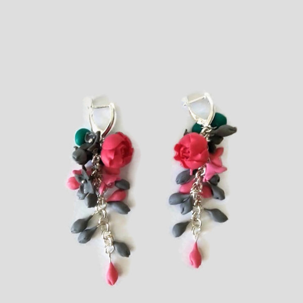 Σκουλαρίκια από πολυμερικό πηλό σε σχέδιο λουλουδιού σε ροζ-γκρι-πρασινο χρωμα . 100% Χειροποίητο - πηλός, μακριά, λουλούδι, κρεμαστά, μεγάλα σκουλαρίκια - 4