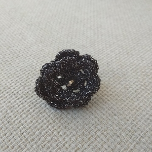 δαχτυλίδι μαύρο λουλούδι πλεκτό λούρεξ - βελονάκι, λουλούδι, μεγάλα, αυξομειούμενα, φθηνά - 2