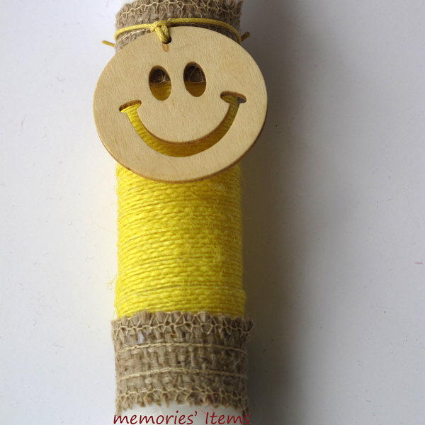 Λαμπάδα μικρή χαμόγελο κιτρινη 22εκ - λαμπάδες, για ενήλικες, για εφήβους - 2