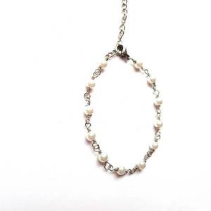"Pearl Bracelet"-Μίνιμαλ βραχιόλι-ροζάριο με πέρλες - αλυσίδες, χάντρες, ατσάλι, σταθερά, πέρλες, φθηνά