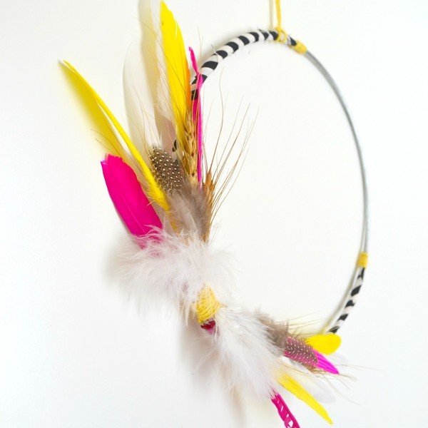 Μεταλλικό στεφάνι με πολύχρωμα φτερά και στάχυα - ανοιξιάτικο, φτερό, στεφάνια, διακόσμηση - 4