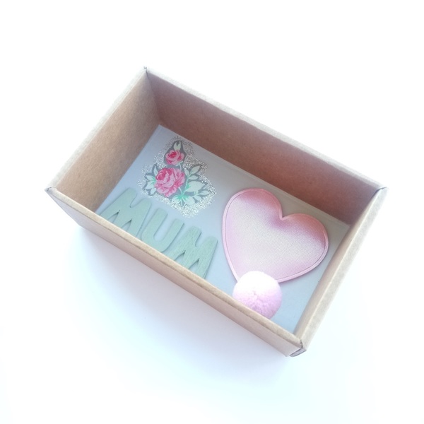 Ευχετήρια Κάρτα in a ΒΟΧ ♥ Μum Χάρτινο Σπιρτόκουτο 7,6 x 12,3 x 4,9 cm - καρδιά, μαμά, φλοράλ, κάρτα ευχών, ευχετήριες κάρτες - 4