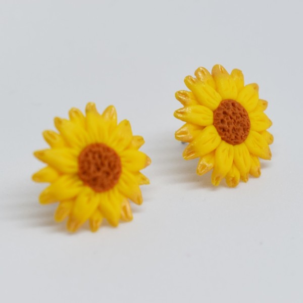 "Yellow daisies"- Χειροποίητα κίτρινα καρφωτά σκουλαρίκια μαργαρίτες (ατσάλι) - πηλός, λουλούδι, καρφωτά, ατσάλι, φθηνά - 4