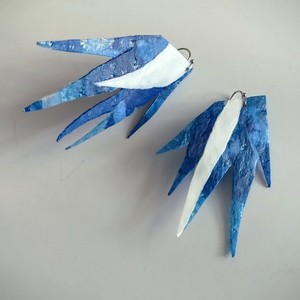 Θεατρικά καινοτόμα σκουλαρίκια_μπλε-λευκό - μακριά, κρεμαστά, μεγάλα σκουλαρίκια - 2