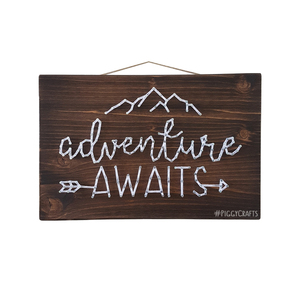 Ξύλινο κάδρο με καρφιά & κλωστές "Adventure Awaits" 30x20cm - ξύλο, αγόρι, παιδικοί πίνακες