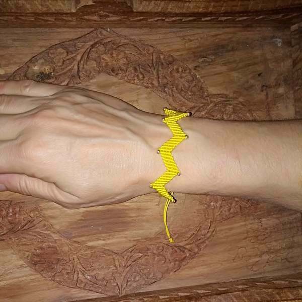 Βραχιόλι γυναικείο Κίτρινο Micro Macrame ζιγκ ζαγκ Boho - μακραμέ, χάντρες, boho, χεριού, αυξομειούμενα - 4