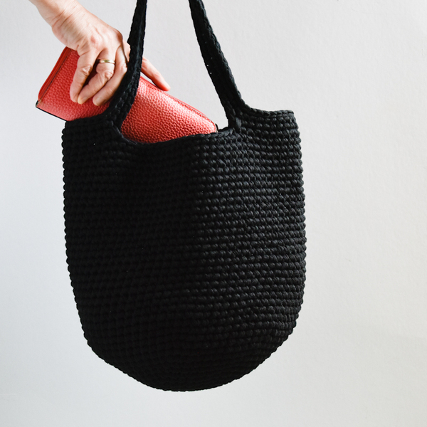 Casual πρωινή τσάντα ώμου σε μαύρο χρώμα - ώμου, μεγάλες, all day, tote, πλεκτές τσάντες, φθηνές - 3