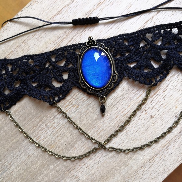 Choker, μπλε καμπουσόν, μαύρη δαντέλα με αλυσίδα, gothic