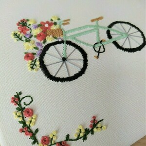 Πίνακας με κεντημένο ποδήλατο - πίνακες & κάδρα - 3
