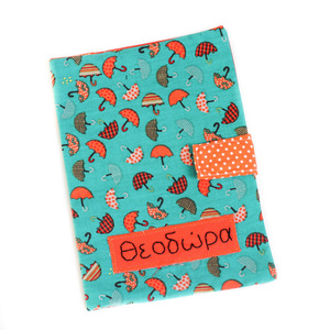 Θήκη για το παιδικό βιβλιάριο υγείας πορτοκαλί ομπρέλες - κορίτσι, όνομα - μονόγραμμα, θήκες βιβλιαρίου