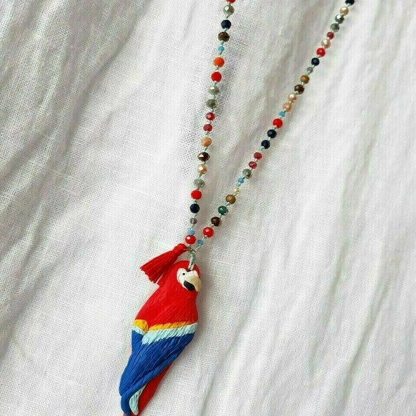 "Macaw rosary"- Χειροποίητο πολύχρωμο ροζάριο με παπαγάλο από πολυμερικό πηλό (48,5εκ.) - ημιπολύτιμες πέτρες, με φούντες, χάντρες, μακριά, ροζάριο - 5
