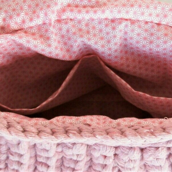 Νεανική χειροποίητη τσάντα "κοχύλι" πλεγμένη με βαμβακερό ροζ κορδόνι με διαστάσεις της : 27*28*11 - νήμα, ώμου, all day, πλεκτές τσάντες, μικρές - 5