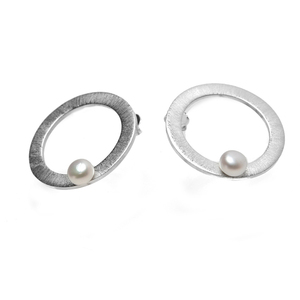 Ασημένια σκουλαρίκια στρογγυλά με μαργαριτάρι - ασήμι, καρφωτά, πέρλες, νυφικά