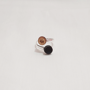 Black2Mat - Χειροποίητο δαχτυλίδι φτιαγμένο απο ξύλο και μαύρο πλέξιγκλας - ξύλο, ασήμι 925, μικρά, plexi glass, αυξομειούμενα