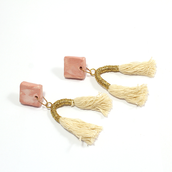 Κεραμικό κόσμημα σκουλαρίκια ροζ με μικρές φουντίτσες - με φούντες, πηλός, boho, κρεμαστά, μεγάλα - 4