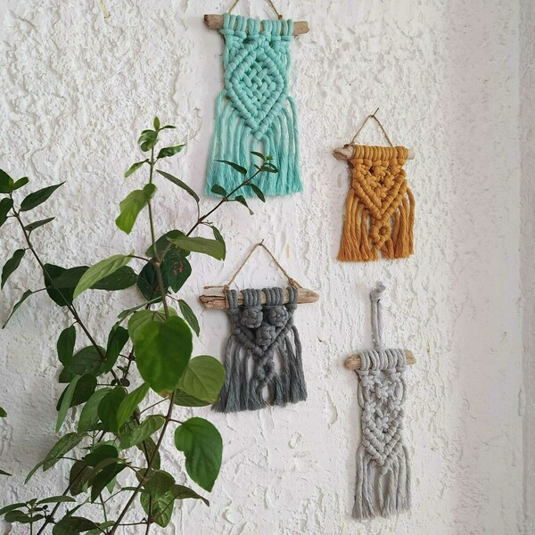 Boho mini μακραμέ κρεμαστό διακοσμητικό (011)