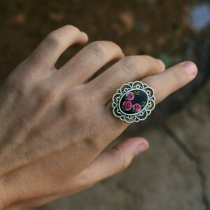 "Mystical"- Χειροποίητο vintage δαχτυλίδι με τριαντάφυλλα - μικρά, αυξομειούμενα, πηλός, vintage, τριαντάφυλλο