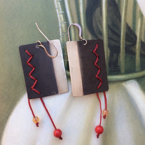 Ασημένια κρεμαστά σκουλαρίκια με κόκκινες λεπτομέρειες - ασήμι, μοντέρνο, κρεμαστά, μεγάλα, δώρα για γυναίκες - 4