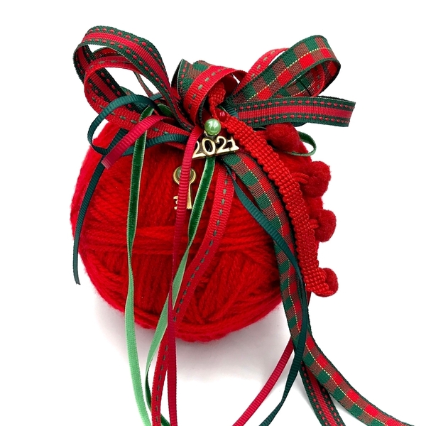 Χριστουγεννιάτικη Xειροποίητη Μάλλινη Μπάλα Γούρι Κόκκινη CC0019 - στολίδι δέντρου, στολίδια, προσωποποιημένα, μπάλες