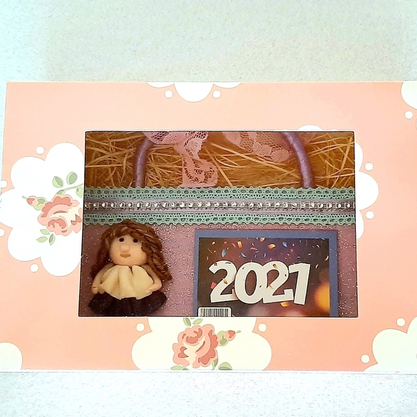 Ξύλινο ημερολόγιο τοιχου με φιγούρα πολυμερικού πηλού κοριτσακι - ξύλο, διακοσμητικά - 5