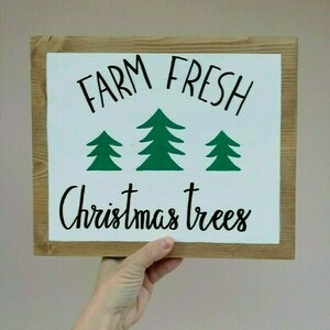 "Farm fresh Christmas trees" - Χριστουγεννιάτικη ξύλινη πινακίδα 30 x 25 εκ - ξύλο, χριστουγεννιάτικο, διακοσμητικά, χριστουγεννιάτικα δώρα, ξύλινα διακοσμητικά τοίχου, δέντρο - 3