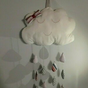 Κρεμαστό σύννεφο με σταγόνες βροχής - κορίτσι, συννεφάκι, δώρο παιδικό, μαξιλάρια - 5