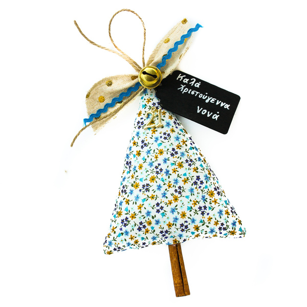 Γούρι μπλε φλοράλ δεντράκι σε ξύλο κανέλας - ύφασμα, χριστουγεννιάτικα δώρα, γούρια, δέντρο