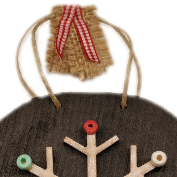 "Πολύχρωμη νιφάδα!" – Μαύρο χειροποίητο στολίδι δέντρου από ξύλο με ανάφλυφη Νιφάδα και πολύχρωμες χάντρες, διάμετρος 12 εκ. - ξύλο, χριστούγεννα, χιονονιφάδα, στολίδι δέντρου, στολίδια - 5